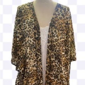 Beautiful cover up ! Size 3X